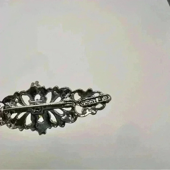 Gerry's Vintage Turquoise Round Silver Tone Flower Ornate Filigree Brooch Pin - Picture 5 of 5